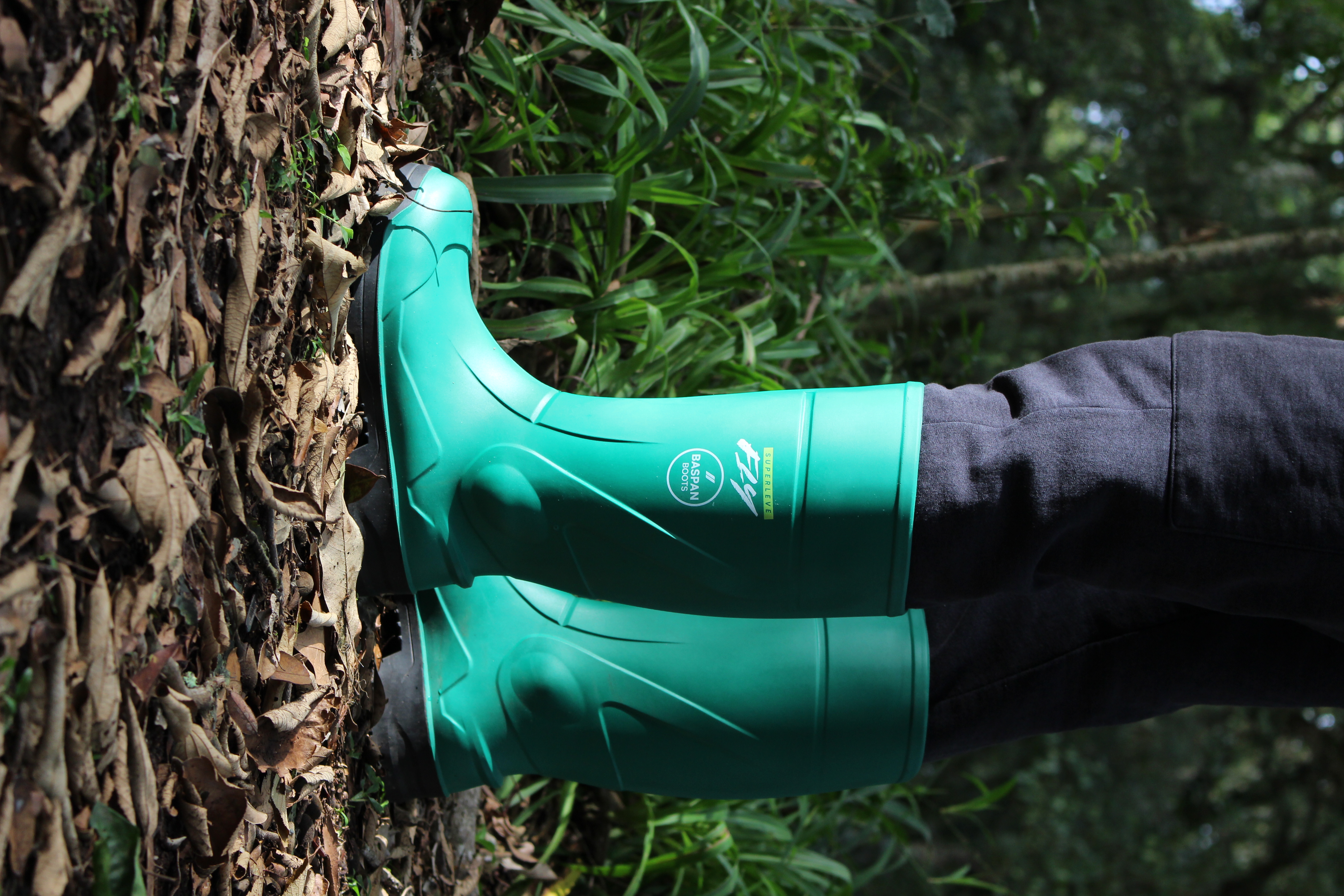 Bota Super Leve Fly